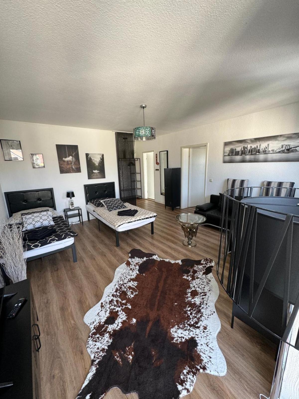 Stylische Ferienwohnung Gratis Wifi Naehe Bahnhof Цвиккау Экстерьер фото